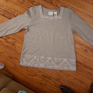 alfred dunner size ps gray square neck 3/4 sleeve pullover top with embroidery +